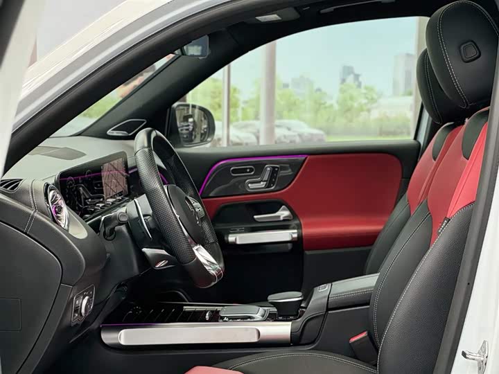 Фото 6 - Mercedes-Benz GLB-Class AMG