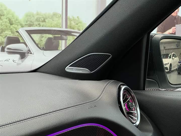 Фото 8 - Mercedes-Benz GLB-Class AMG