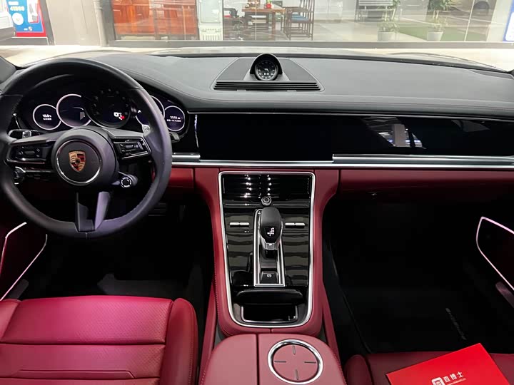 Фото 8 - Porsche Panamera