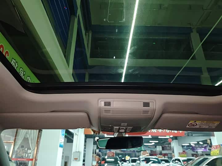 Фото 18 - Volkswagen Magotan