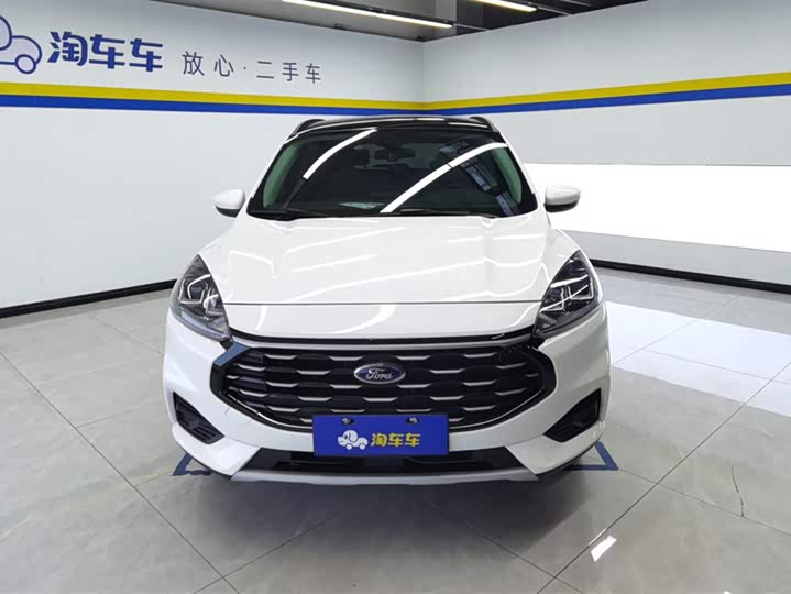 Фото 2 - Ford Escape