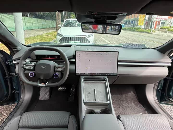 Фото 13 - XPeng P7