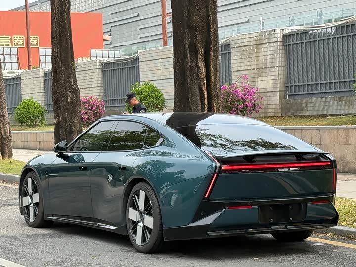 Фото 5 - XPeng P7