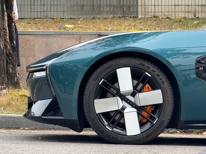 Фото 7 - XPeng P7