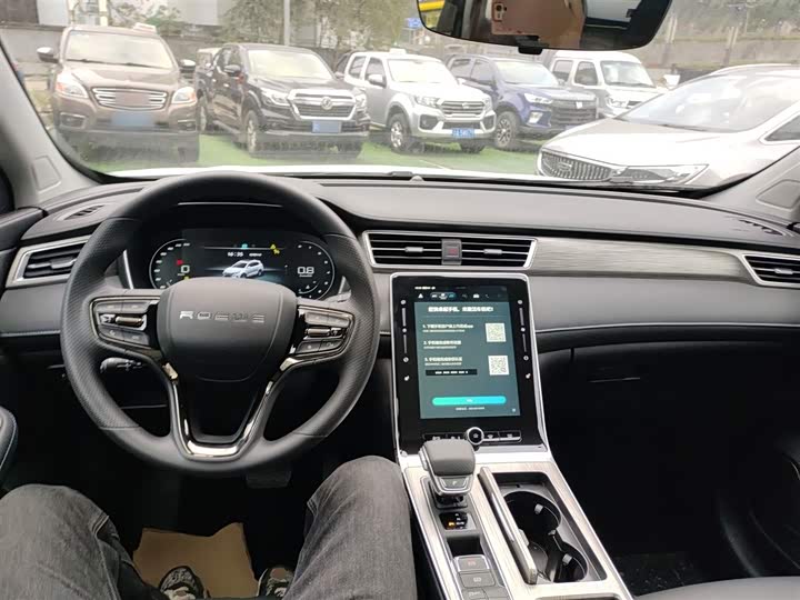 Фото 10 - Roewe RX5