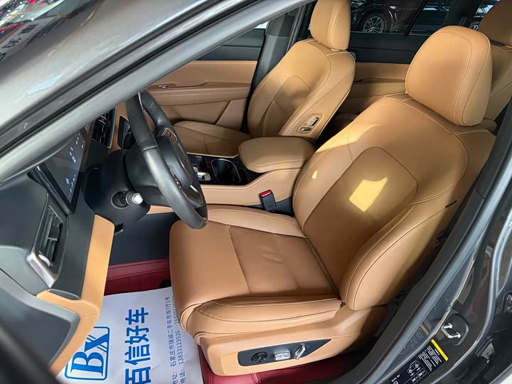 Фото 21 - LiXiang One