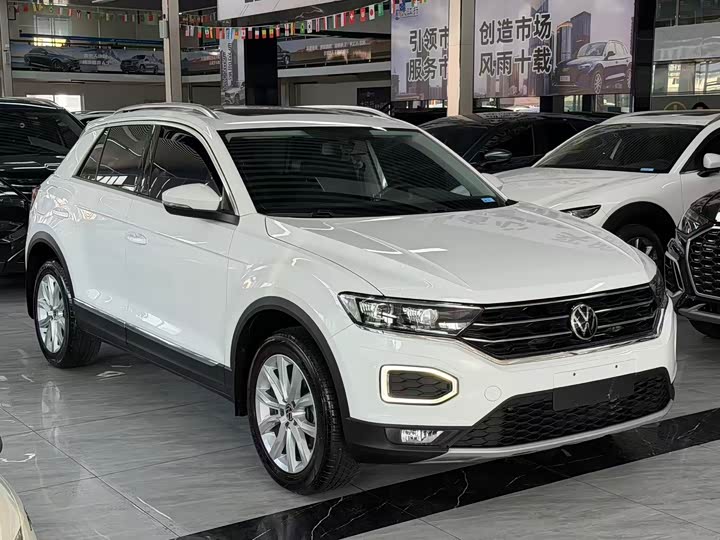 Фото 4 - Volkswagen T-Roc