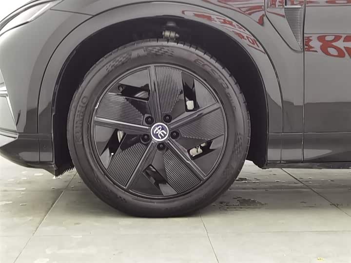 Фото 17 - BYD Song L