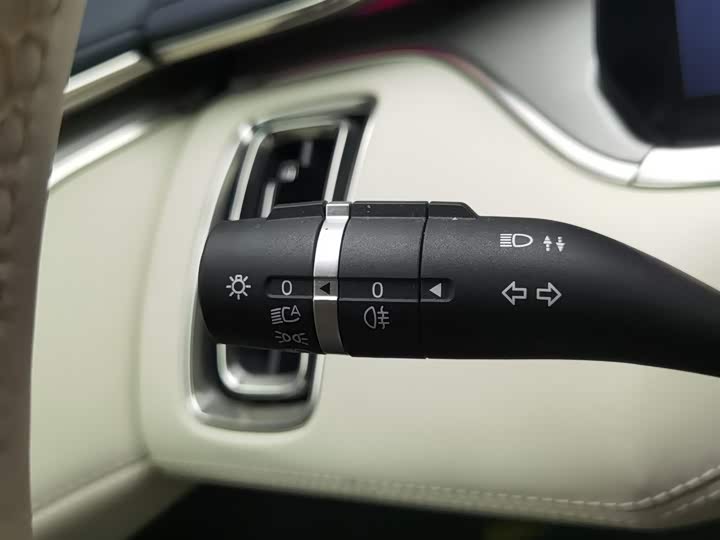 Фото 21 - BYD Song L