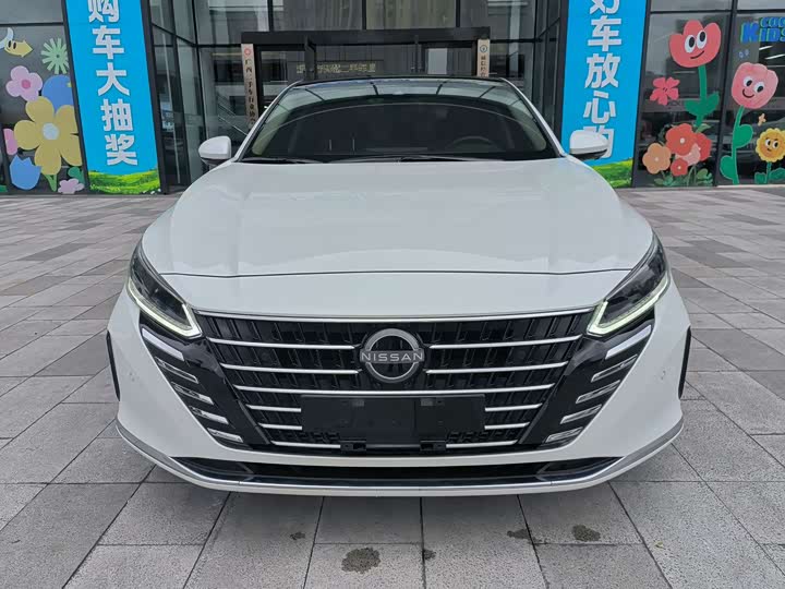 Фото 1 - Nissan Teana