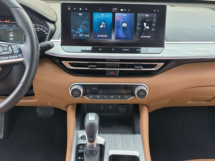 Фото 11 - Nissan Teana