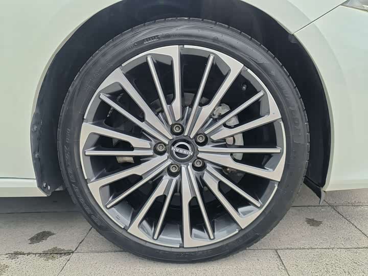 Фото 14 - Nissan Teana