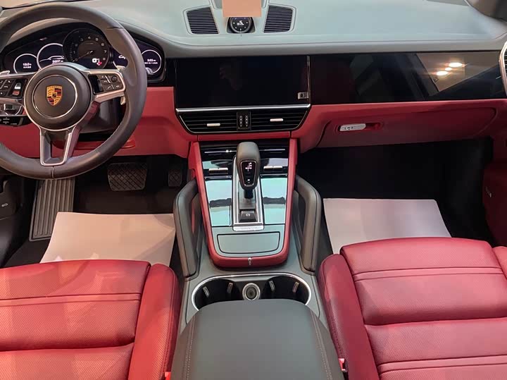 Фото 15 - Porsche Cayenne