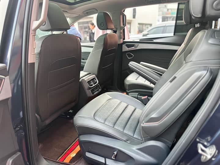 Фото 7 - Volkswagen Talagon