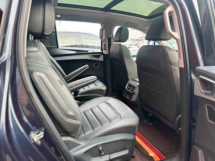 Фото 8 - Volkswagen Talagon