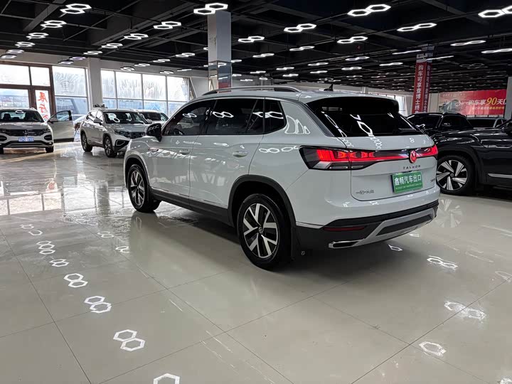 Фото 7 - Volkswagen Tayron