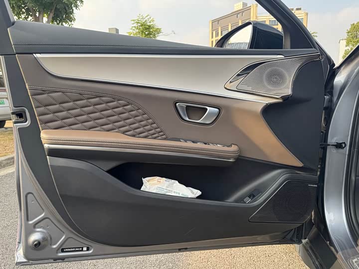 Фото 11 - BYD Han