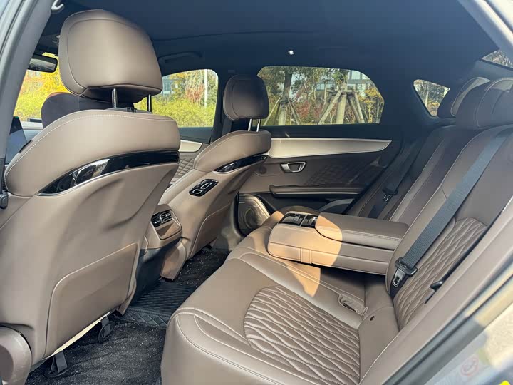 Фото 12 - BYD Han