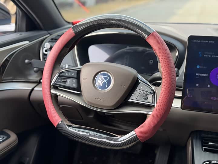 Фото 15 - BYD Han