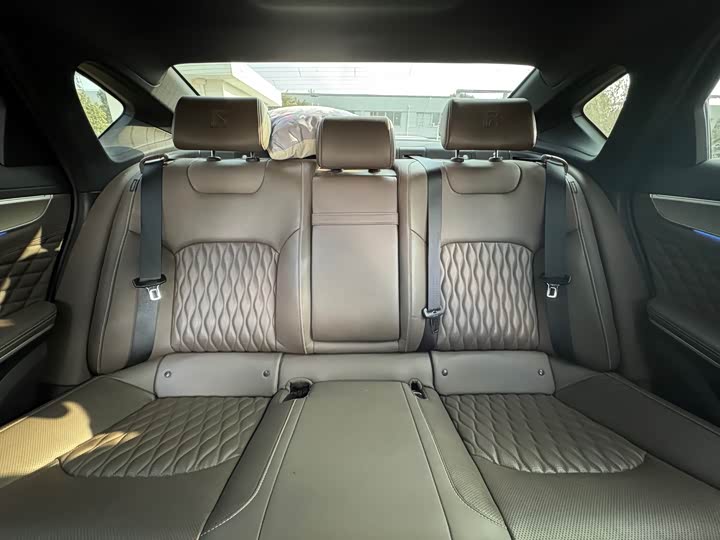 Фото 18 - BYD Han