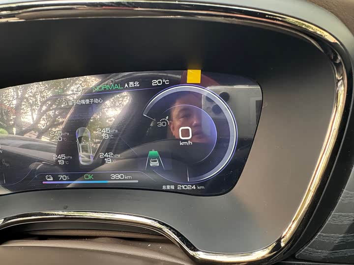 Фото 19 - BYD Han