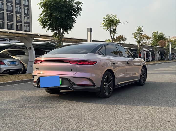 Фото 4 - BYD Han