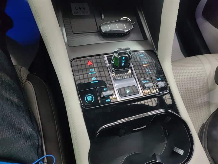 Фото 14 - BYD Song Plus Hybrid/EV