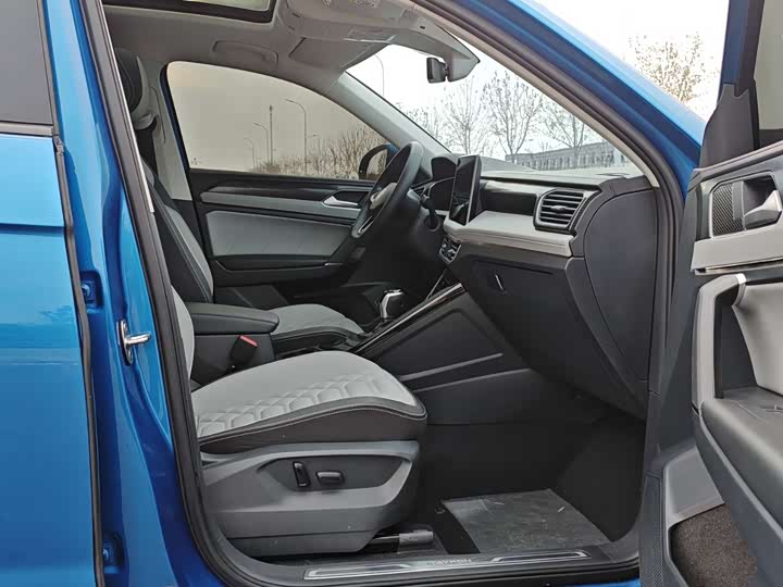 Фото 17 - Volkswagen Tayron