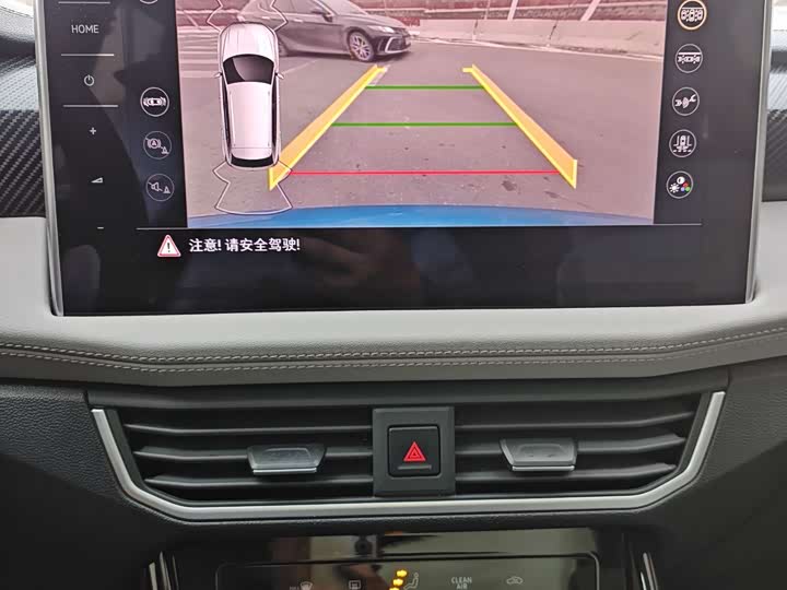 Фото 22 - Volkswagen Tayron