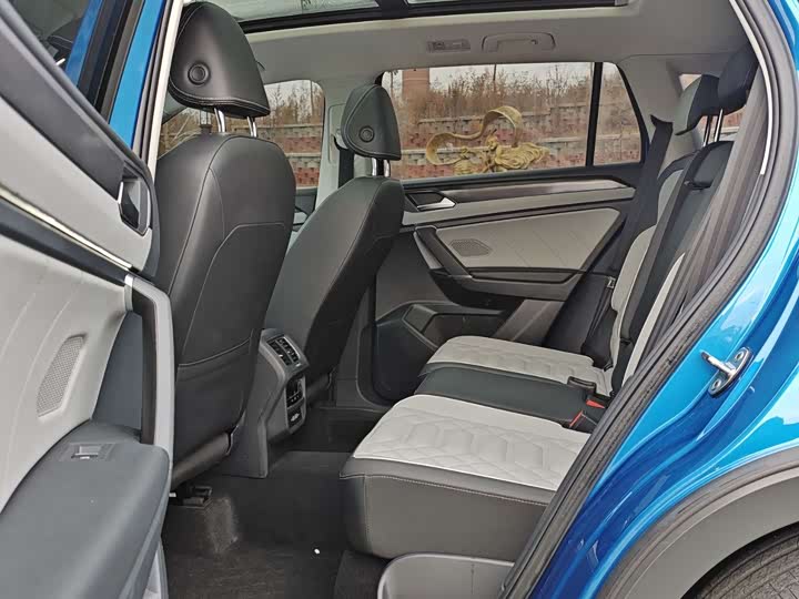 Фото 5 - Volkswagen Tayron