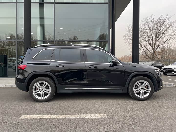 Фото 3 - Mercedes-Benz GLB-Class