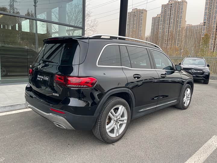 Фото 4 - Mercedes-Benz GLB-Class