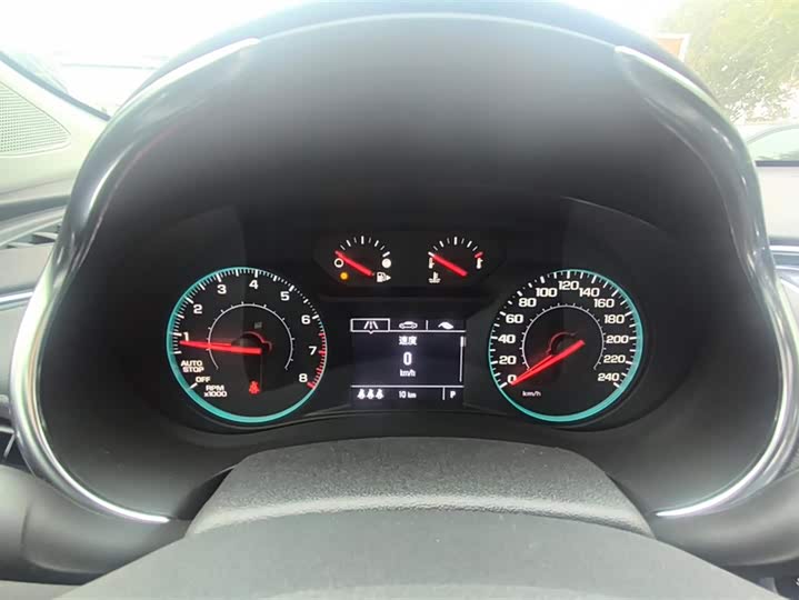 Фото 14 - Chevrolet Malibu XL