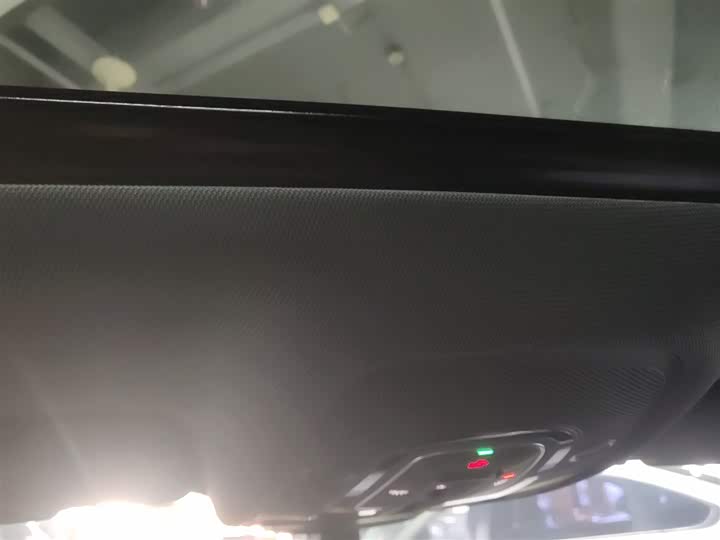 Фото 18 - Audi A6L