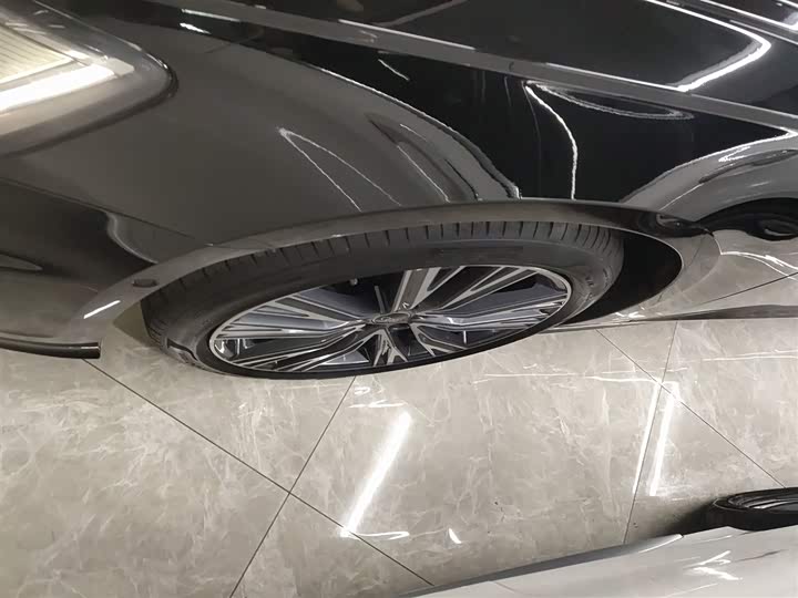 Фото 23 - Audi A6L