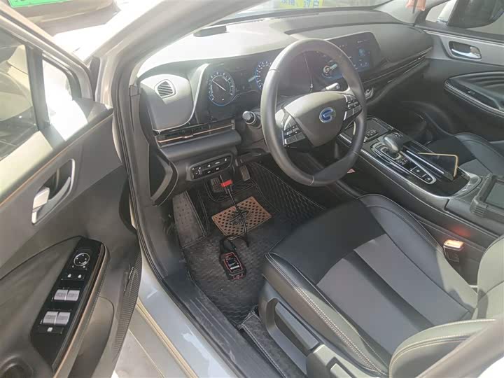 Фото 16 - GAC Aion S