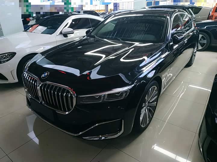 Фото 2 - BMW 7 Series