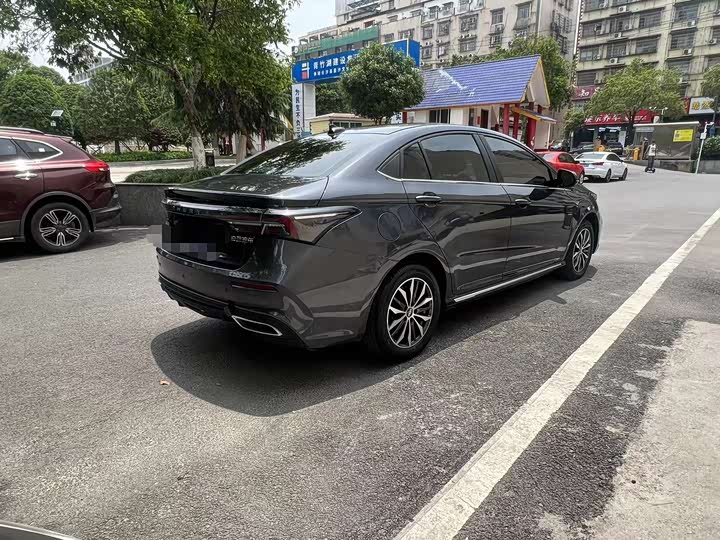 Фото 6 - Chery Omoda S5 (Arrizo 5 Plus)