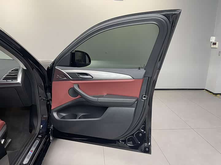 Фото 10 - BMW X4