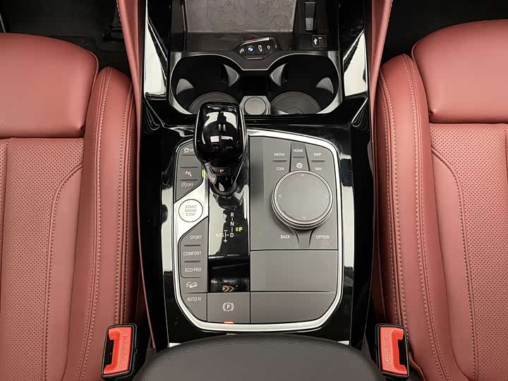 Фото 18 - BMW X4