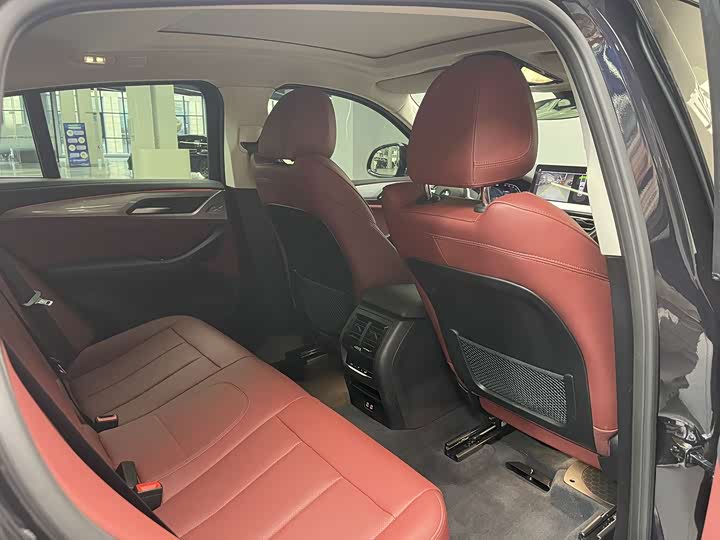 Фото 23 - BMW X4