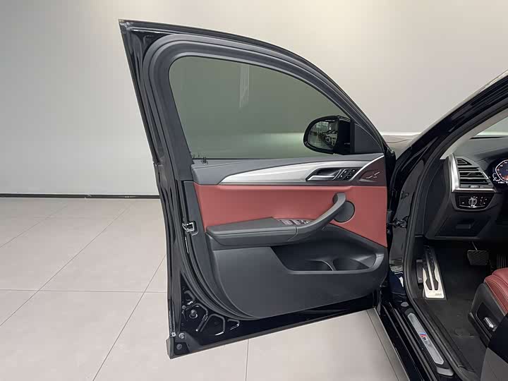 Фото 30 - BMW X4