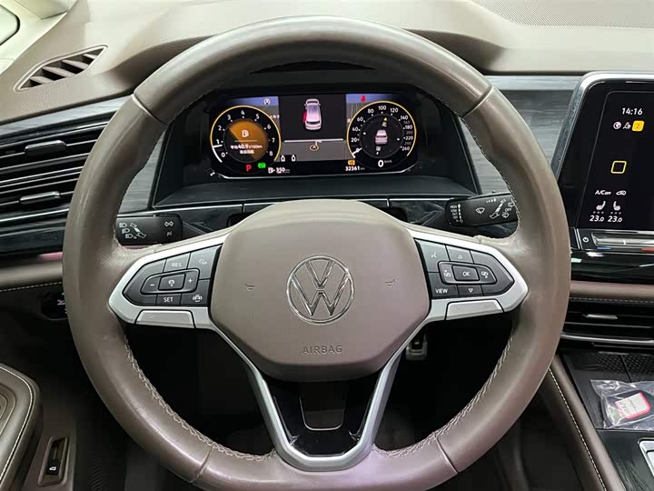 Фото 3 - Volkswagen Viloran