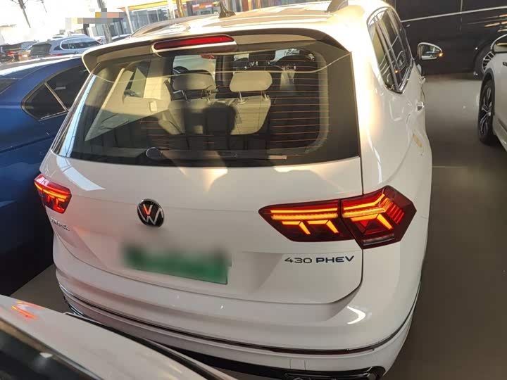 Фото 6 - Volkswagen Tiguan L Hybrid