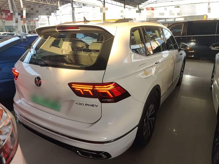 Фото 7 - Volkswagen Tiguan L Hybrid