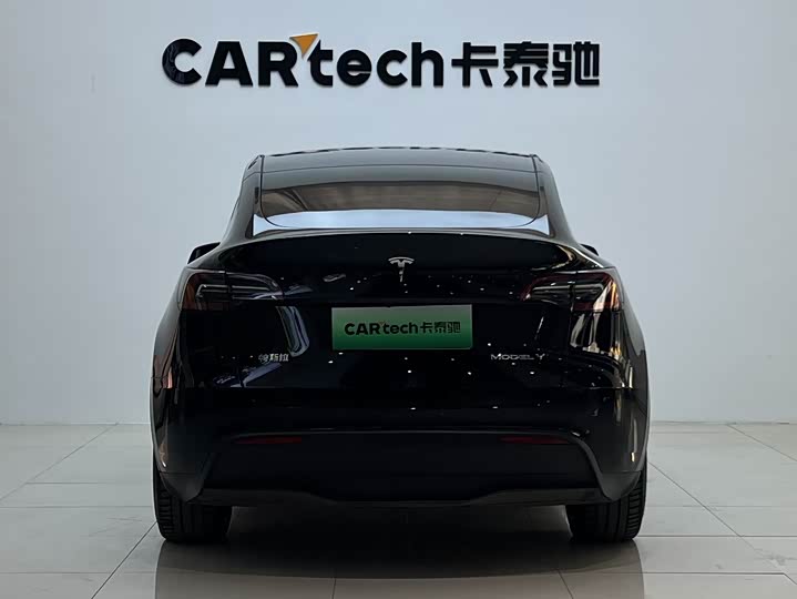 Фото 4 - Tesla Model Y