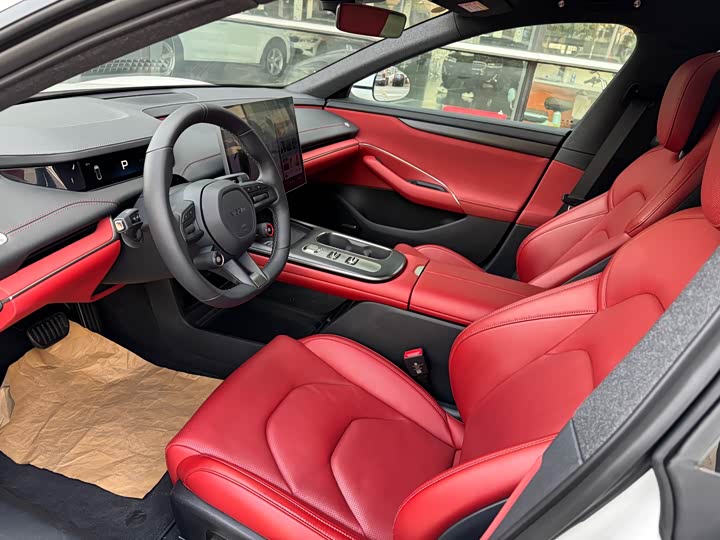 Фото 5 - Xiaomi SU7