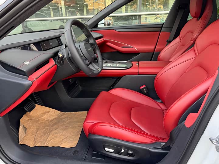 Фото 6 - Xiaomi SU7