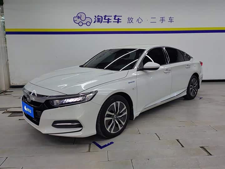 Фото 1 - Honda Accord
