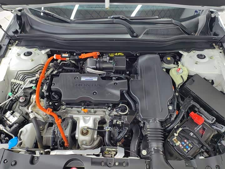 Фото 10 - Honda Accord